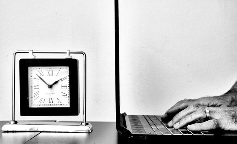 clock - FreshBooks Alternatives