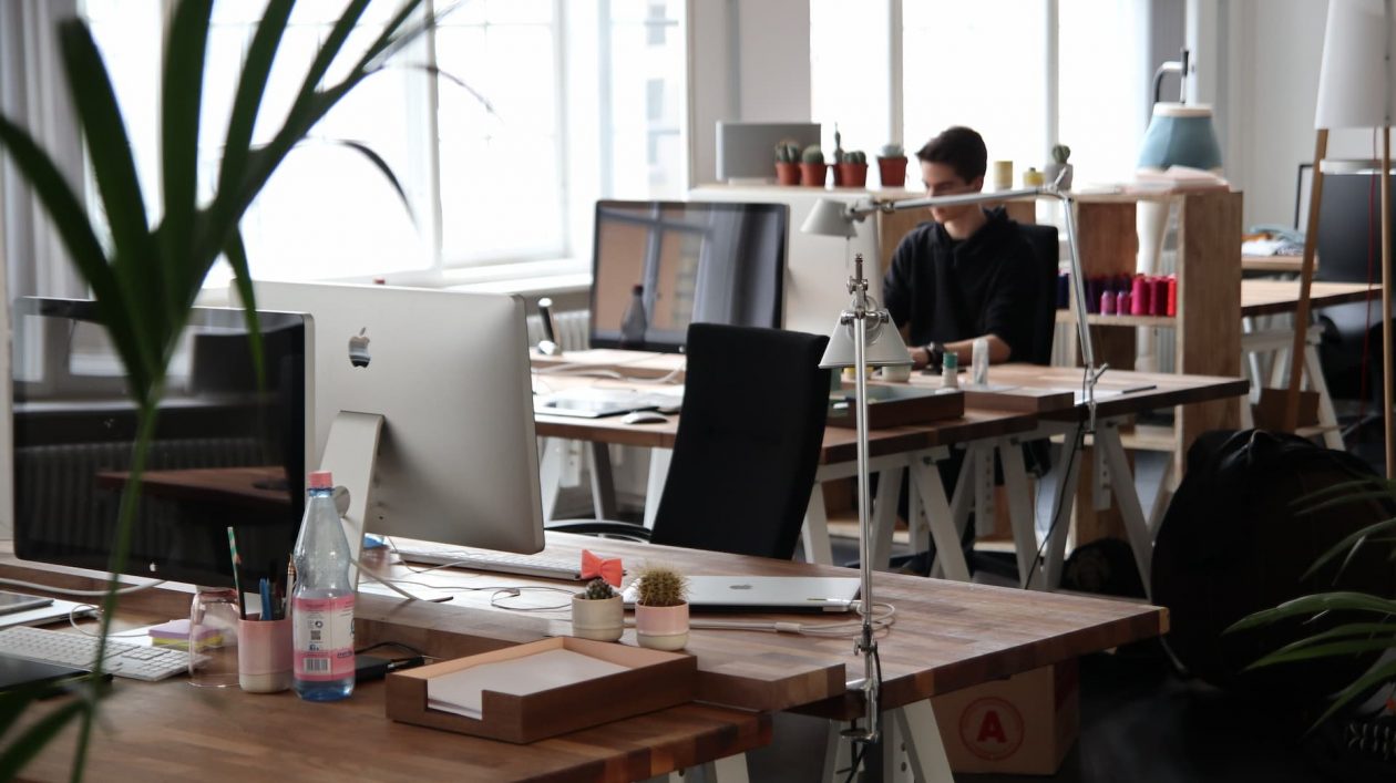 10 Essential Tools That Give Small Businesses a Big Edge